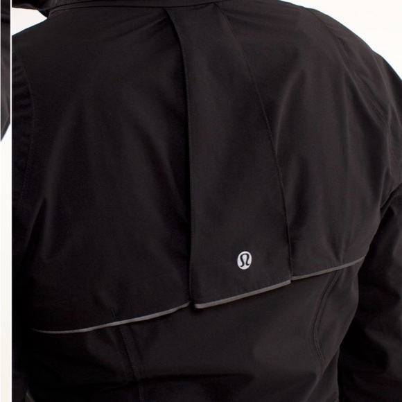 Lululemon Run: In The Rain Jacket
Black - Picture 9 of 16